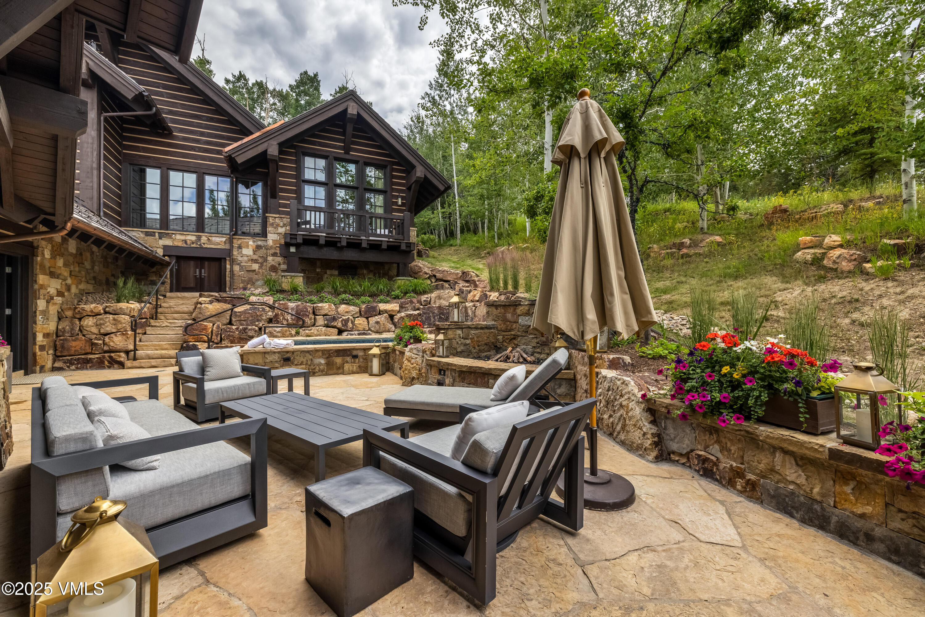 494 Horizon Drive