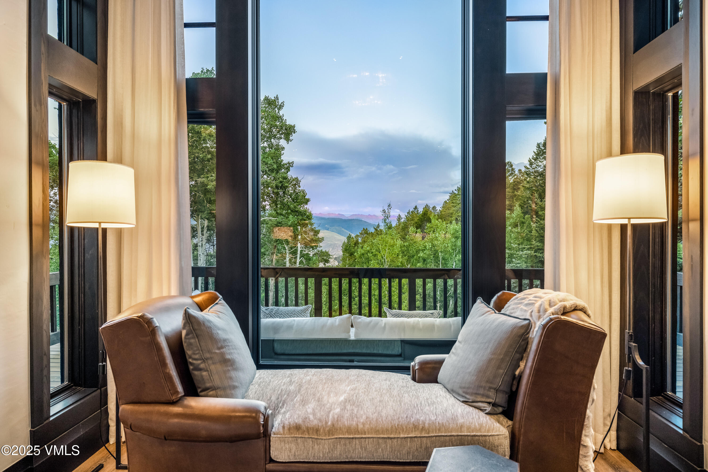 494 Horizon Drive