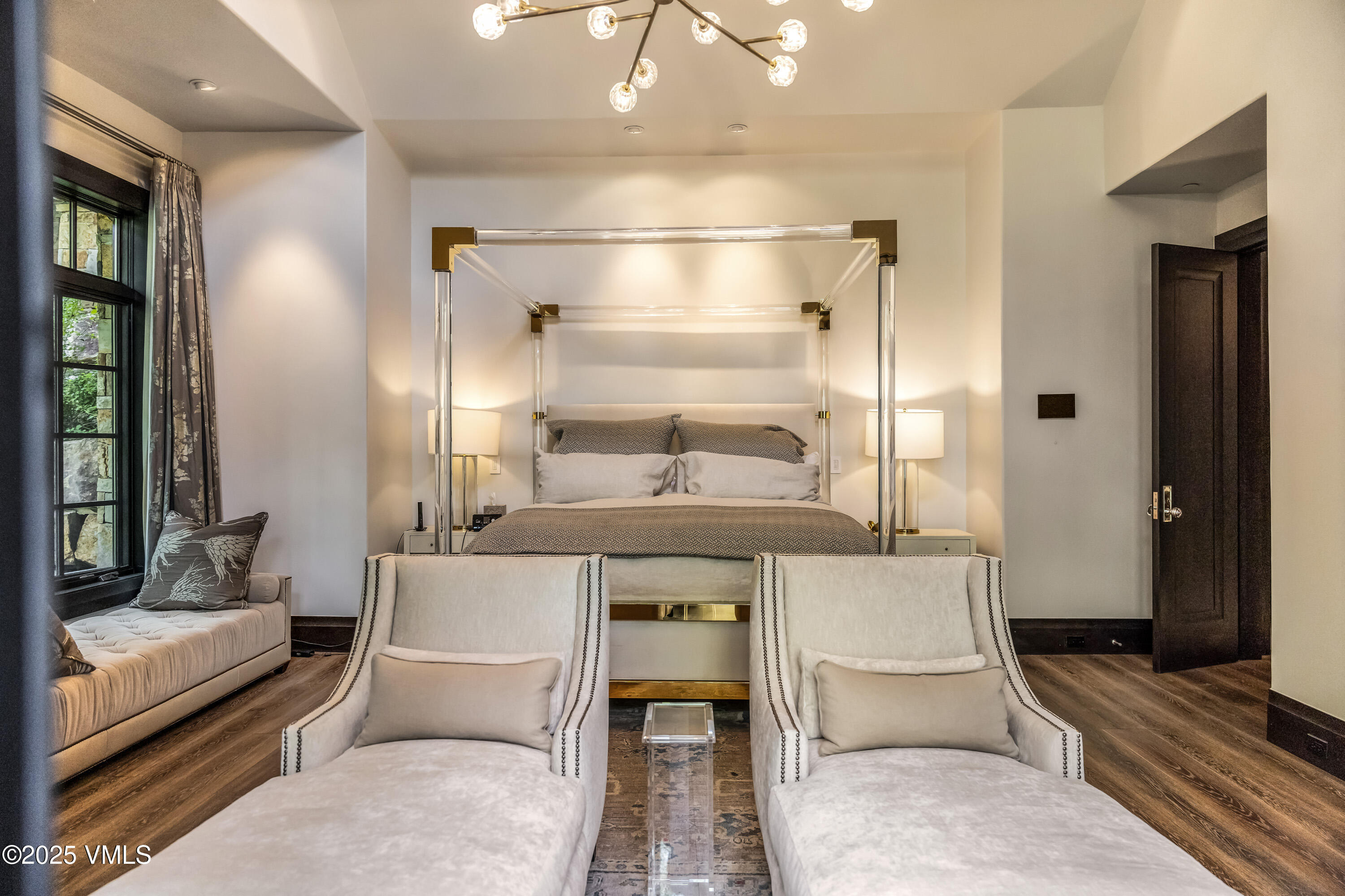 494 Horizon Drive