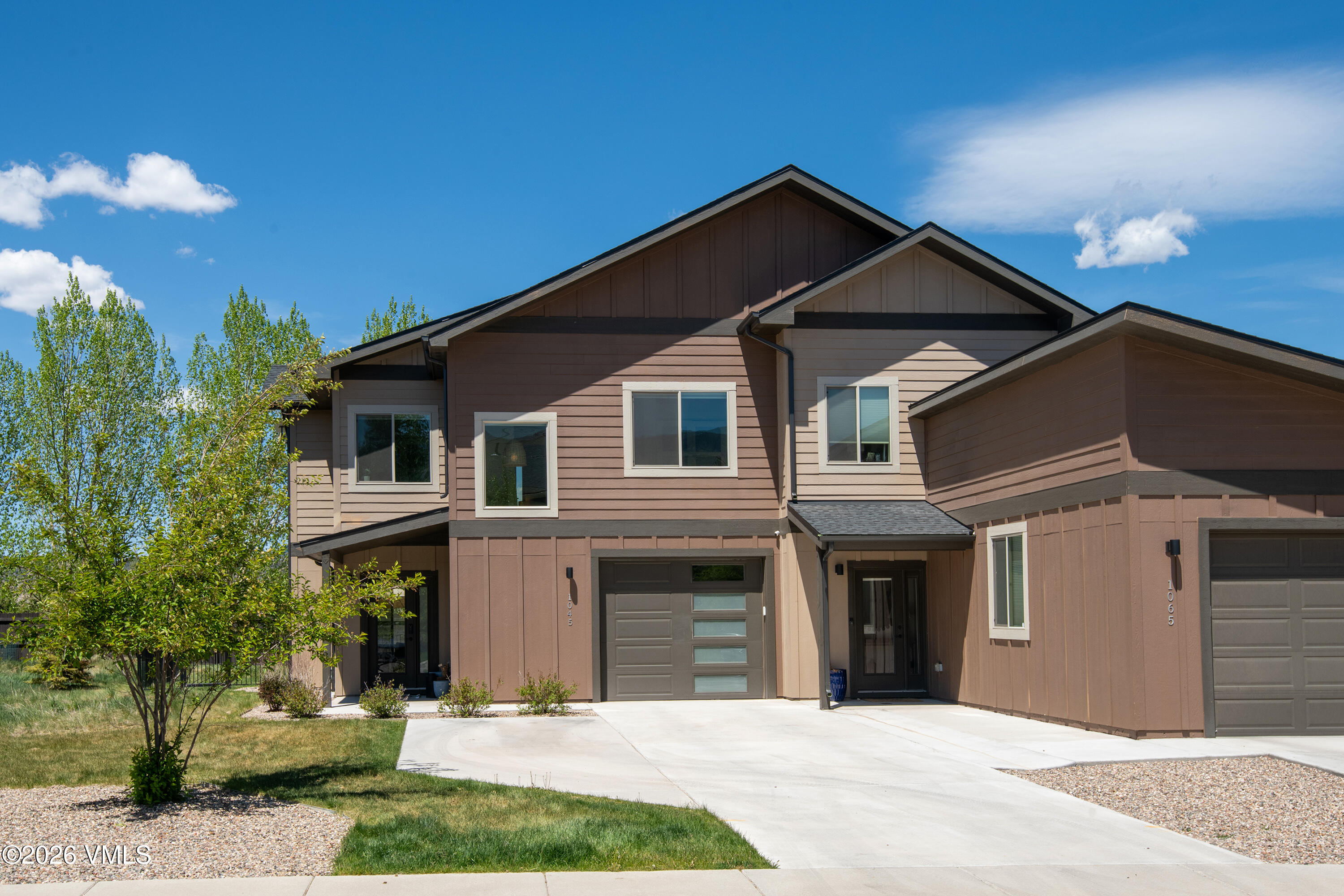 1045 White River Drive