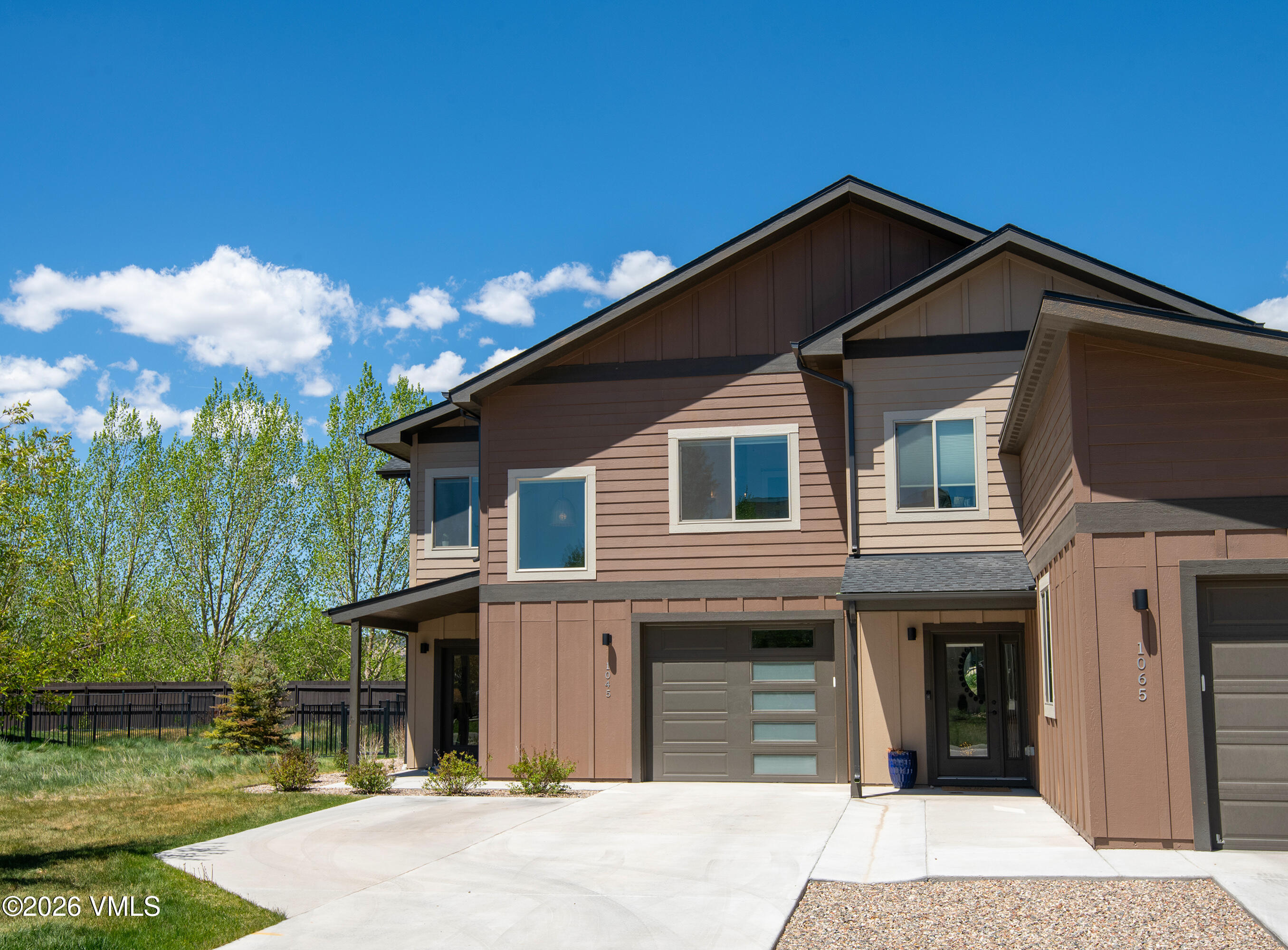 1045 White River Drive