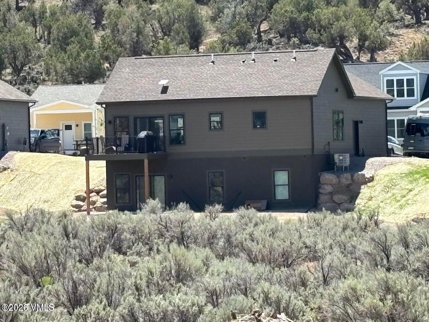525 Blackhawk Road