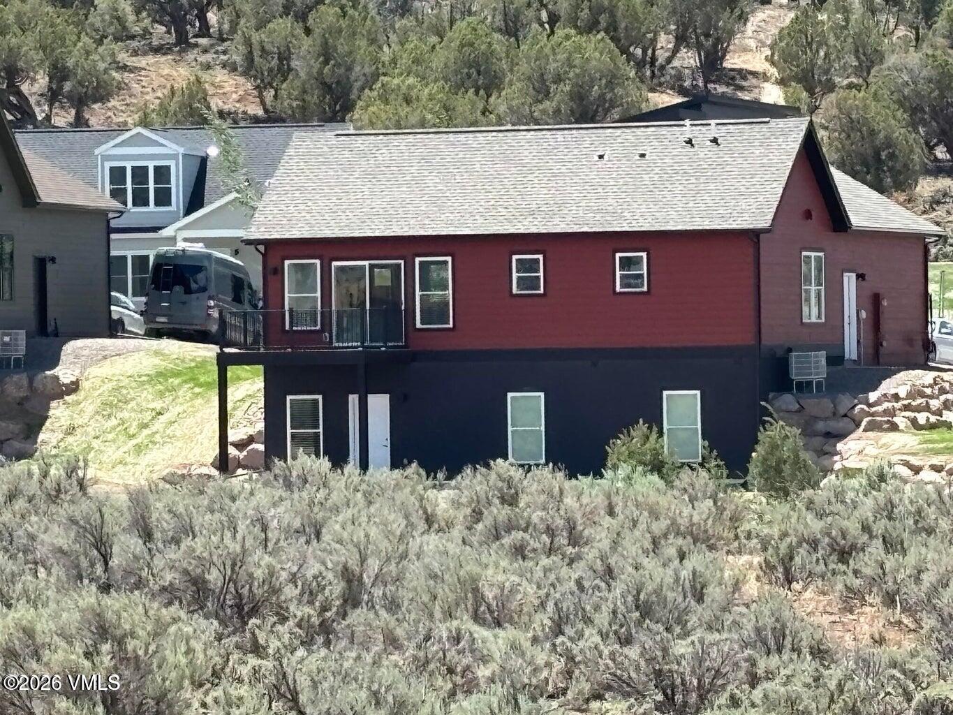 525 Blackhawk Road