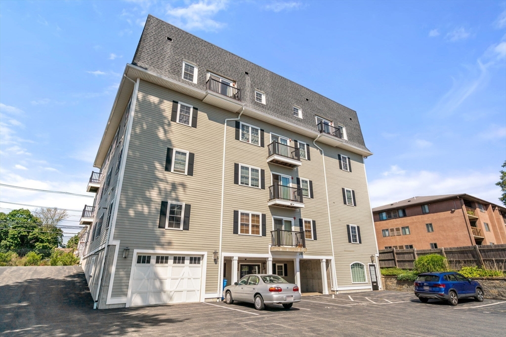 160 School St # 53