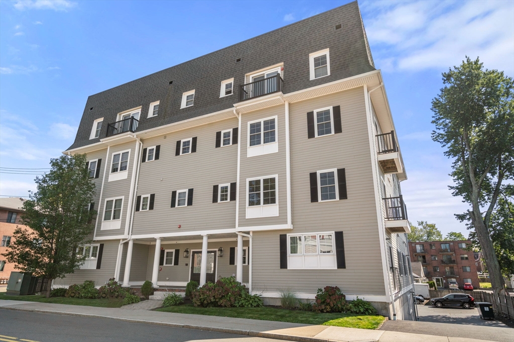 160 School St # 53