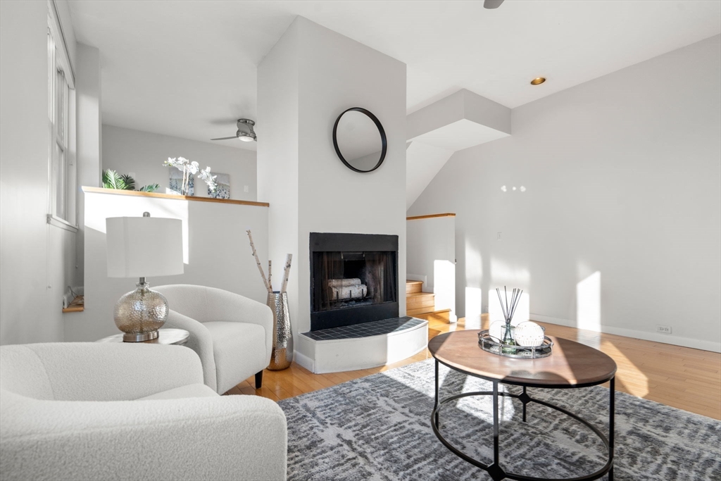 16 Alden Pl # 16