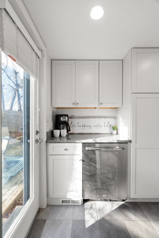 16 Alden Pl # 16