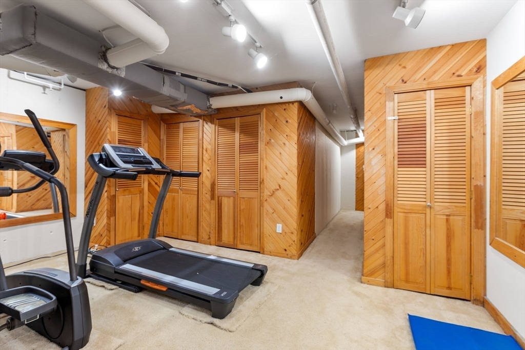 16 Alden Pl # 16