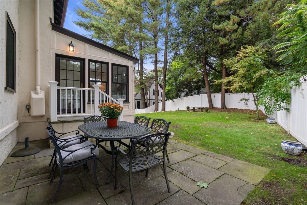 26 Larch Rd