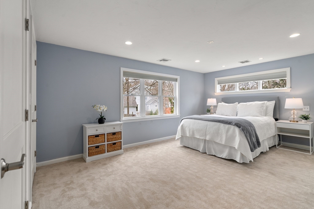37 Philbrick Rd