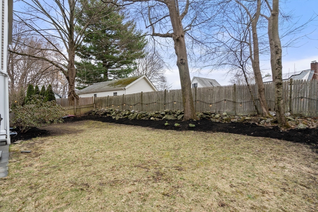 37 Philbrick Rd