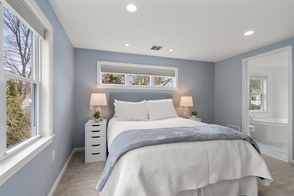 37 Philbrick Rd