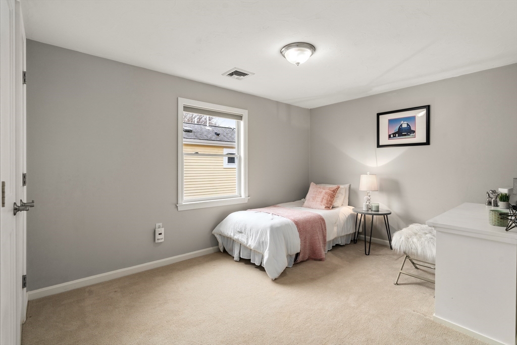 37 Philbrick Rd