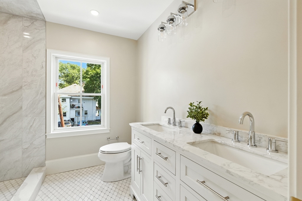 23-1 Francis Street # 1 Unit: 23-1