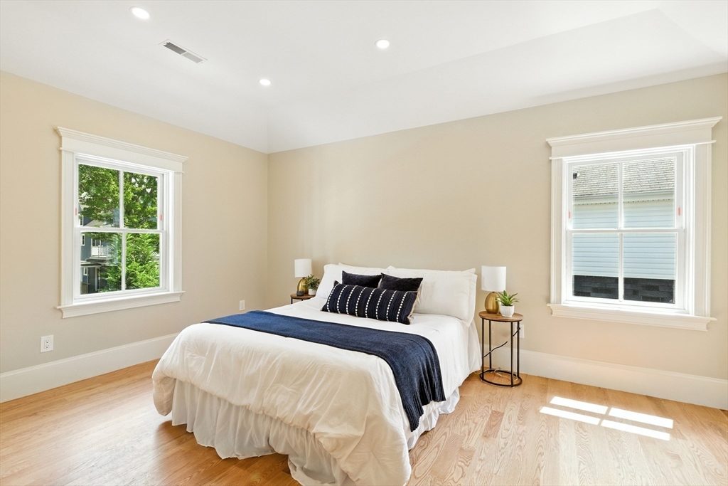 23-1 Francis Street # 1 Unit: 23-1