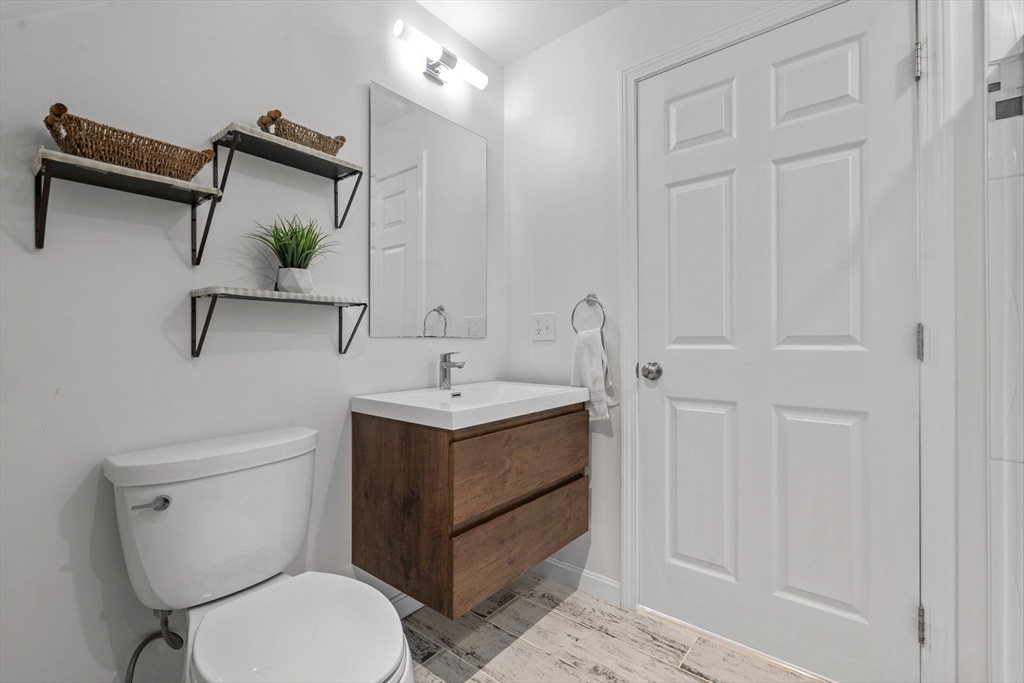212-214 River St. # 2