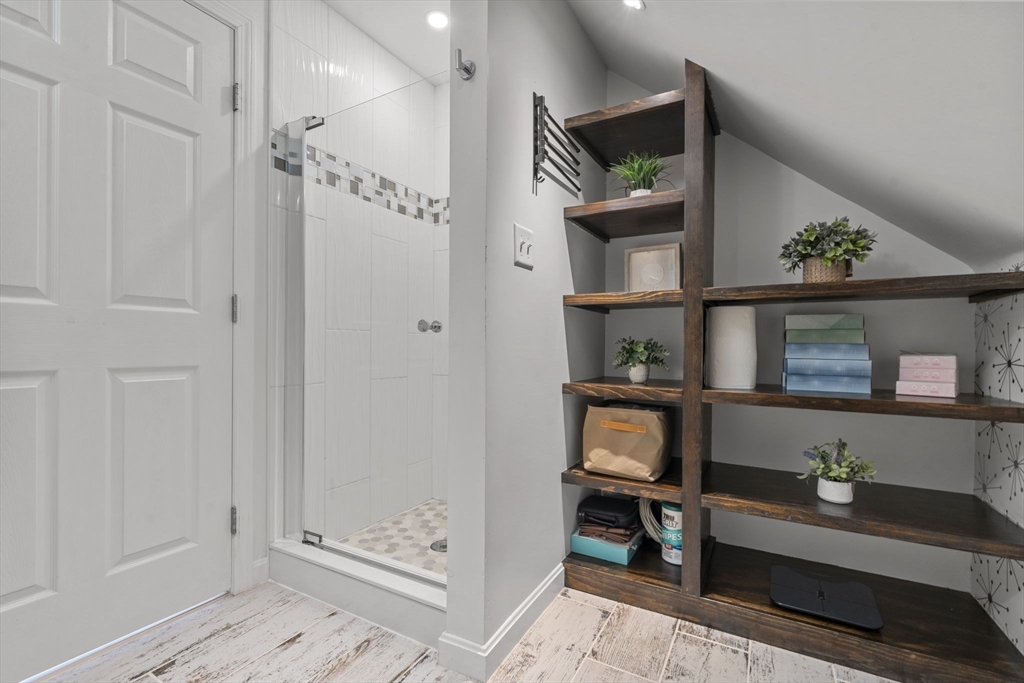 212-214 River St. # 2