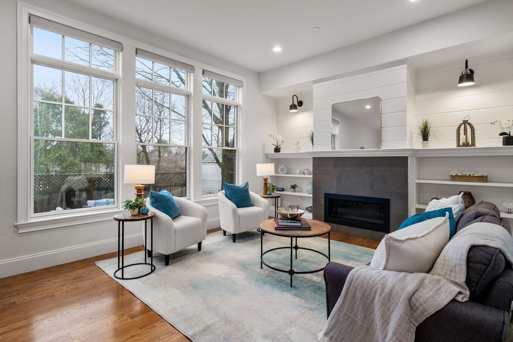 88 Crescent St # 2
