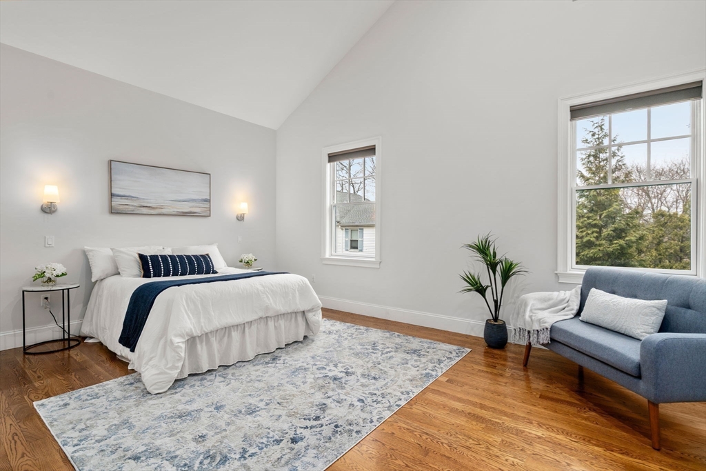 88 Crescent St # 2