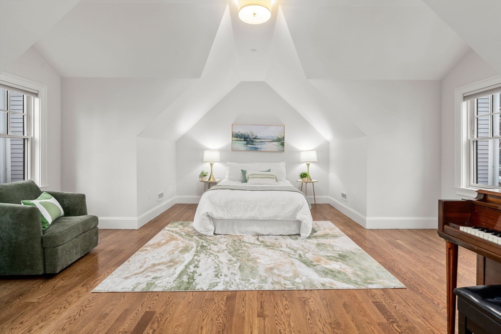 88 Crescent St # 2
