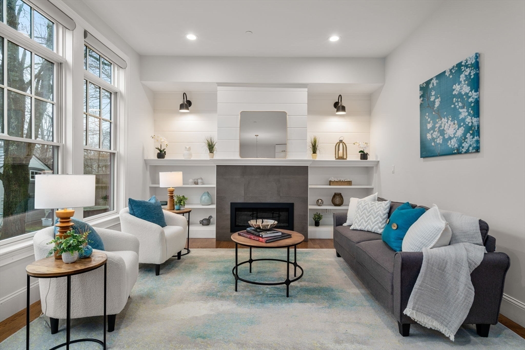 88 Crescent St # 2