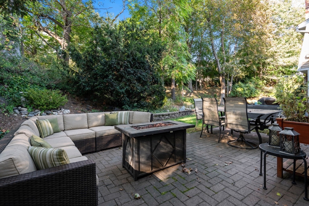 2259 Commonwealth # 2259