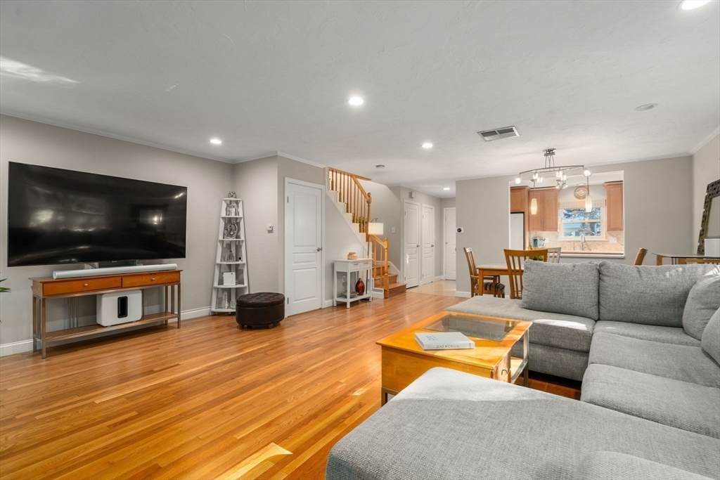 2259 Commonwealth # 2259