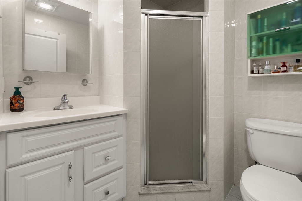 2259 Commonwealth # 2259