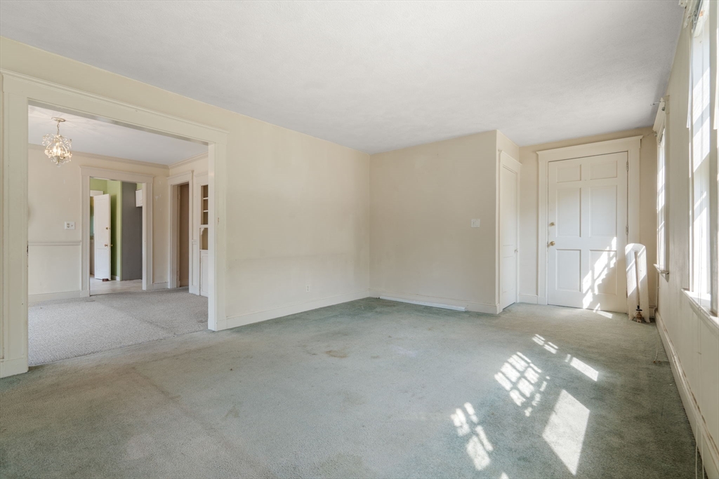 289 Auburndale Ave