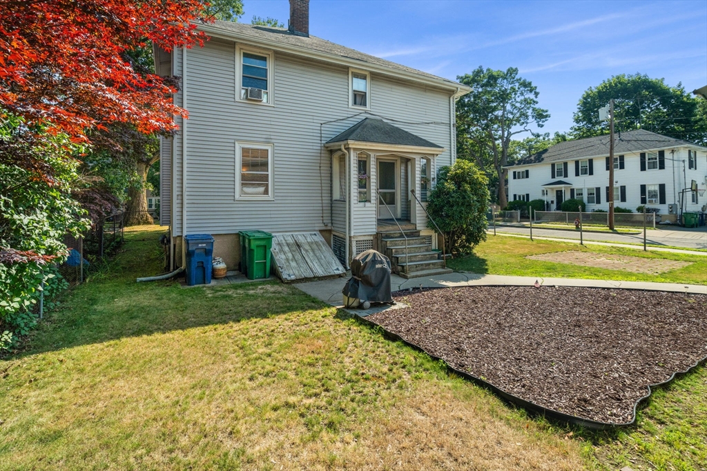 289 Auburndale Ave