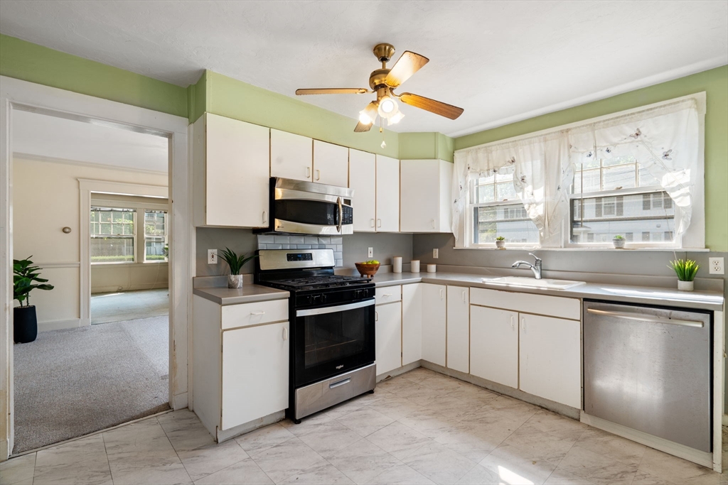 289 Auburndale Ave