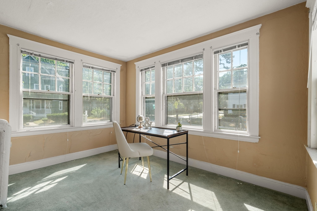 289 Auburndale Ave