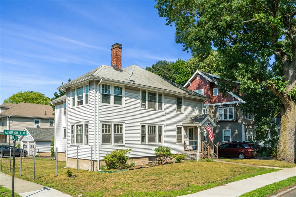 289 Auburndale Ave