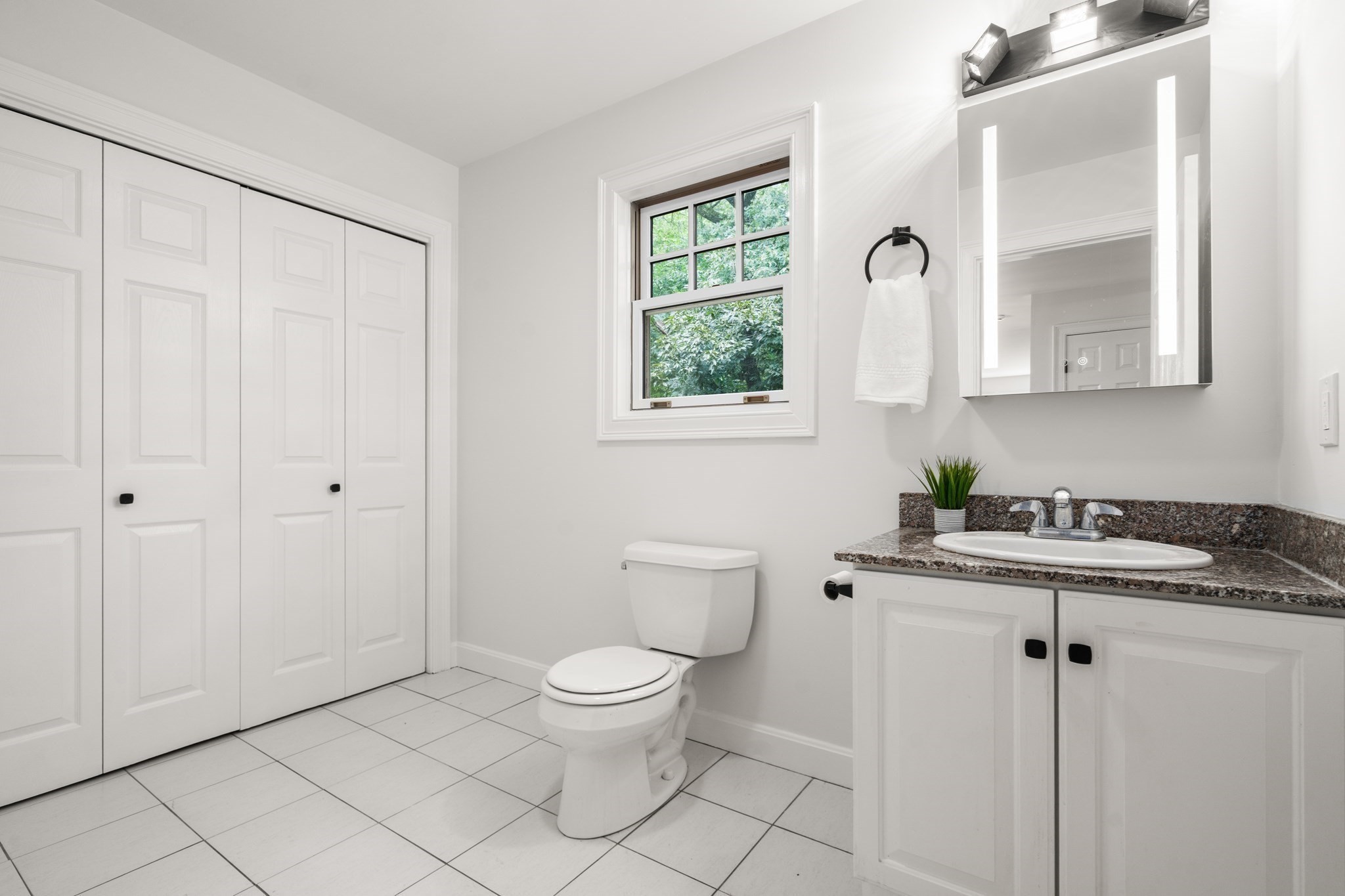 79 Beecher Pl # 5