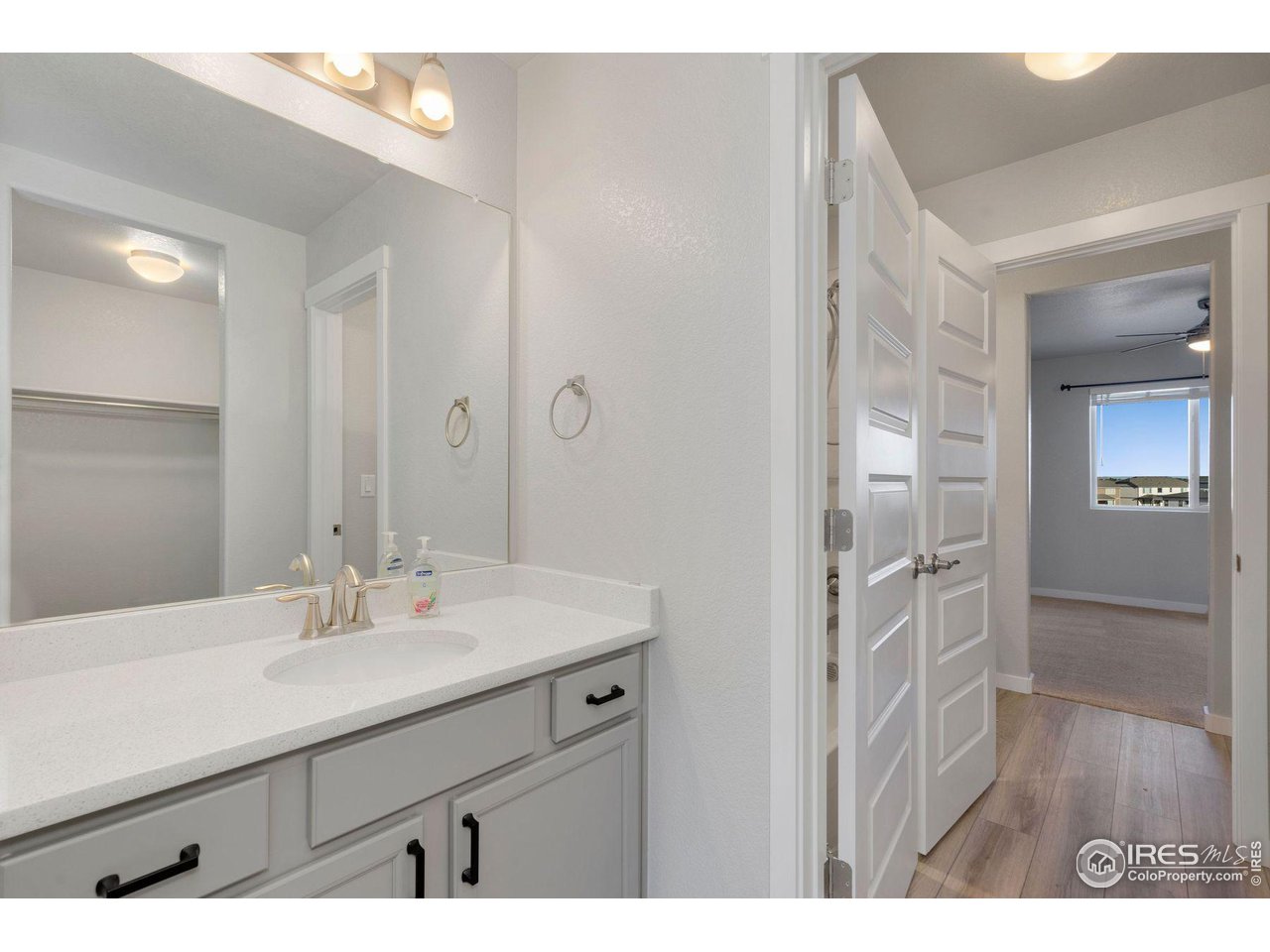 1727 Covered Bridge Pkwy