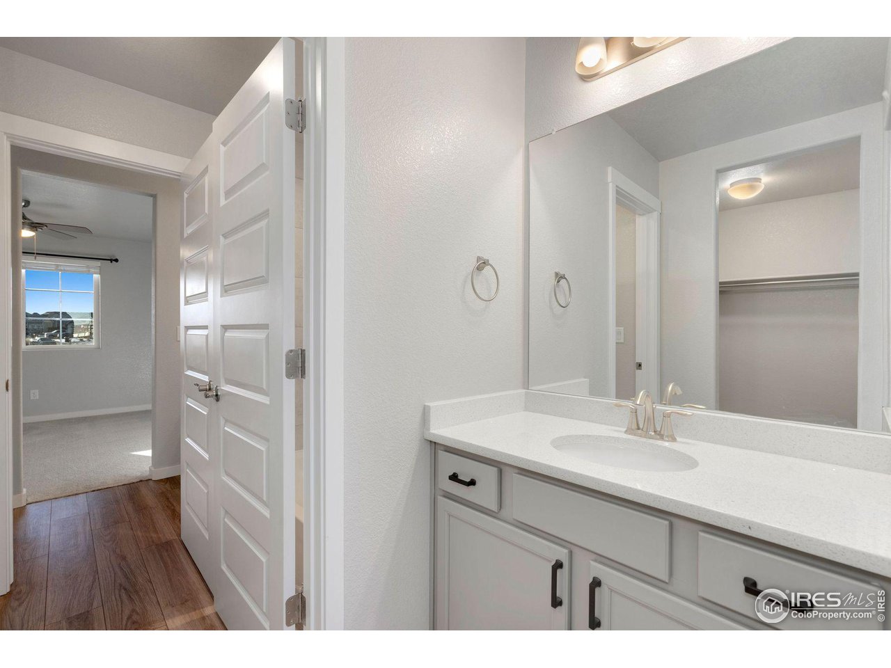 1727 Covered Bridge Pkwy