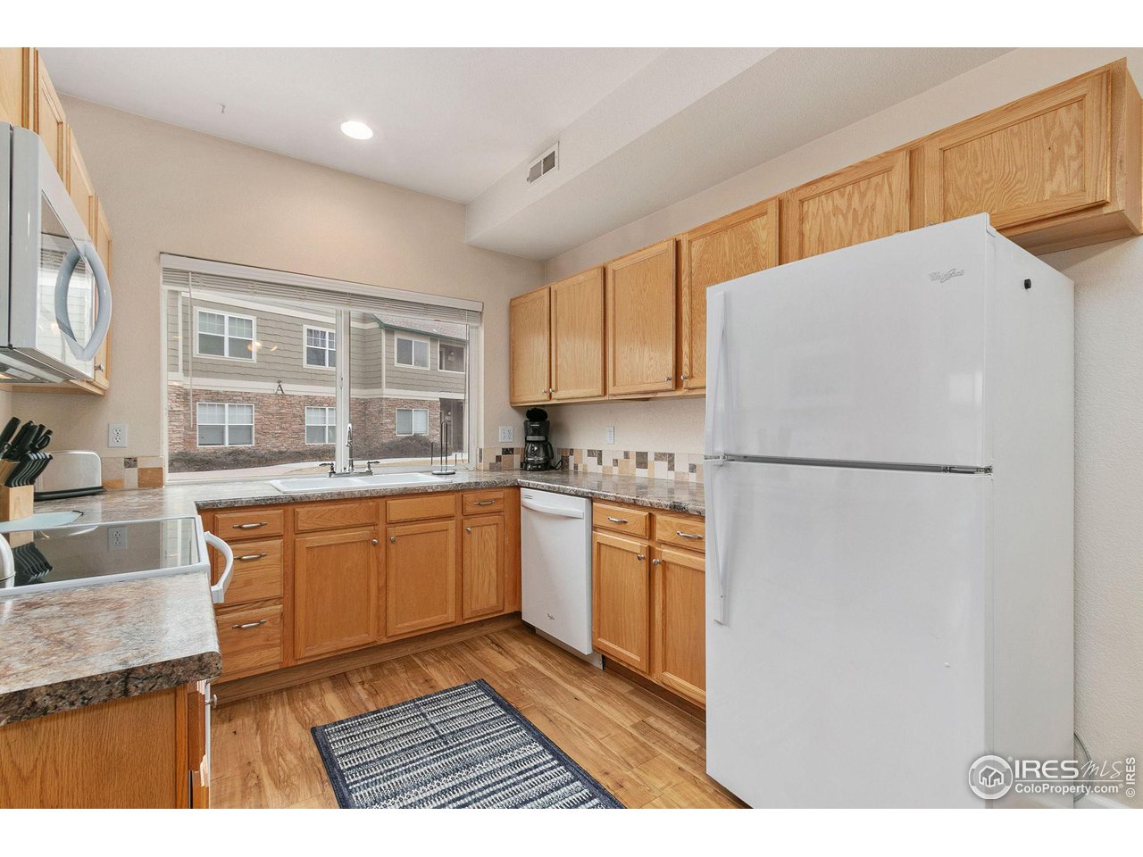 5225 White Willow Dr B-130