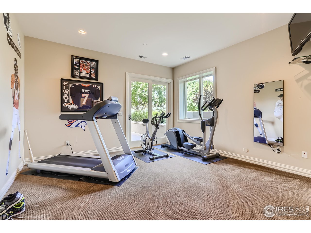 8674 Monte Vista Ave