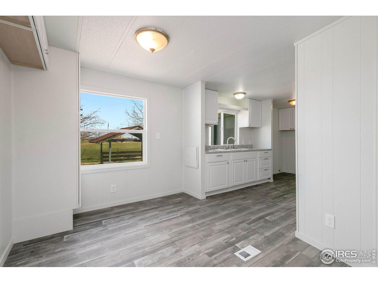 1144 E County Road 70