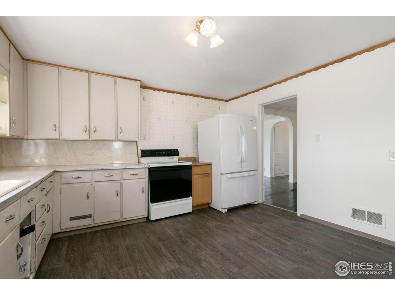 1144 E County Road 70