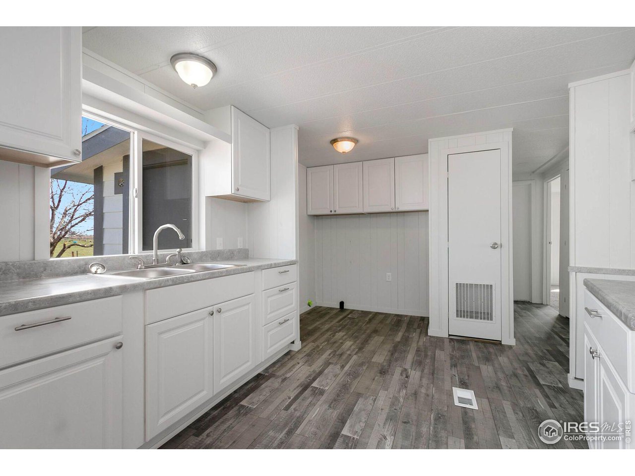 1144 E County Road 70