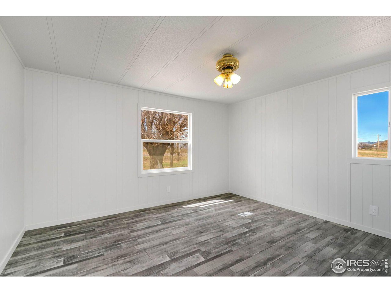 1144 E County Road 70