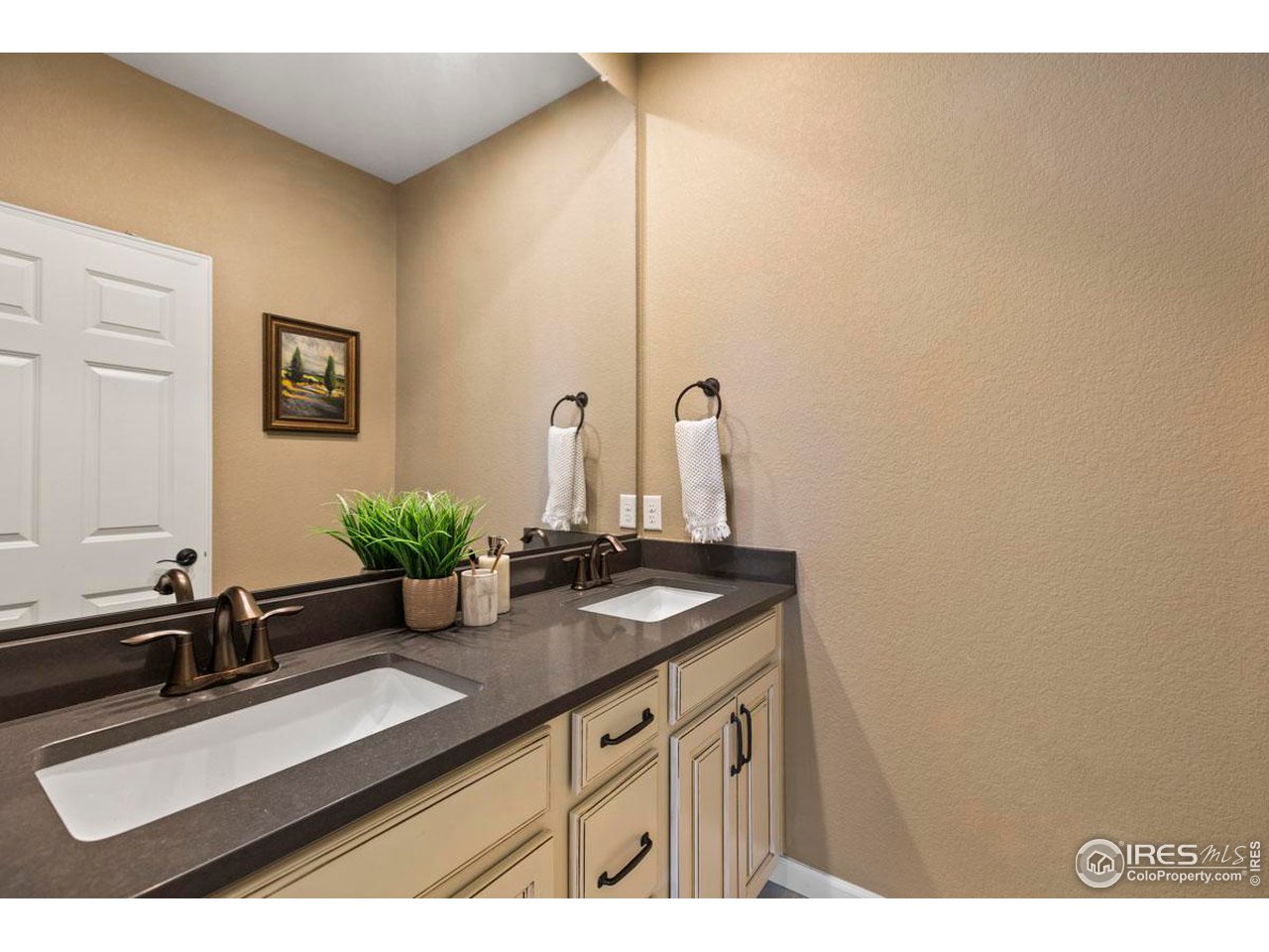 2409 Spruce Creek Dr