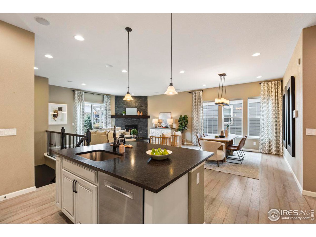 2409 Spruce Creek Dr