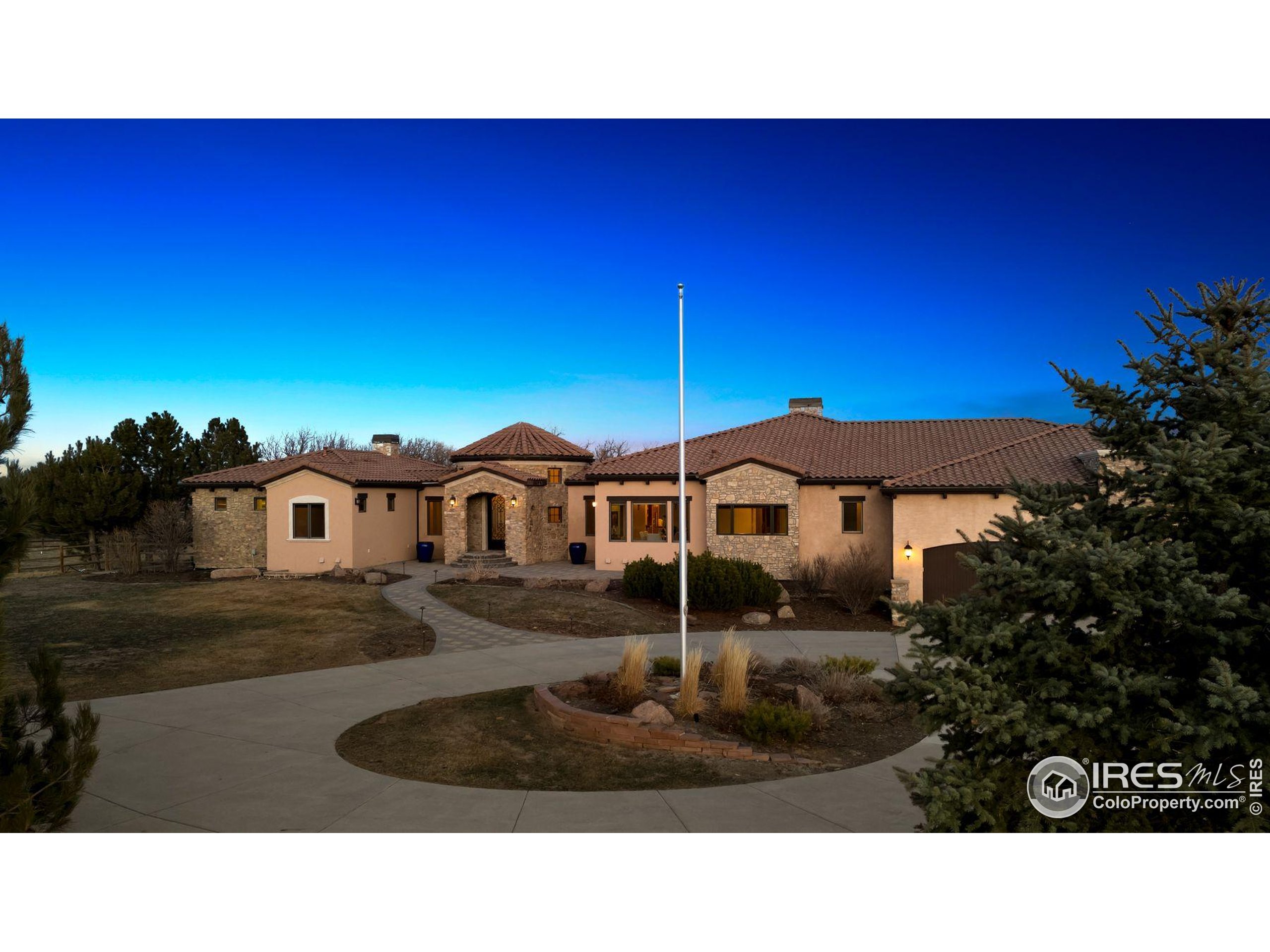 2102 Shoreside Dr