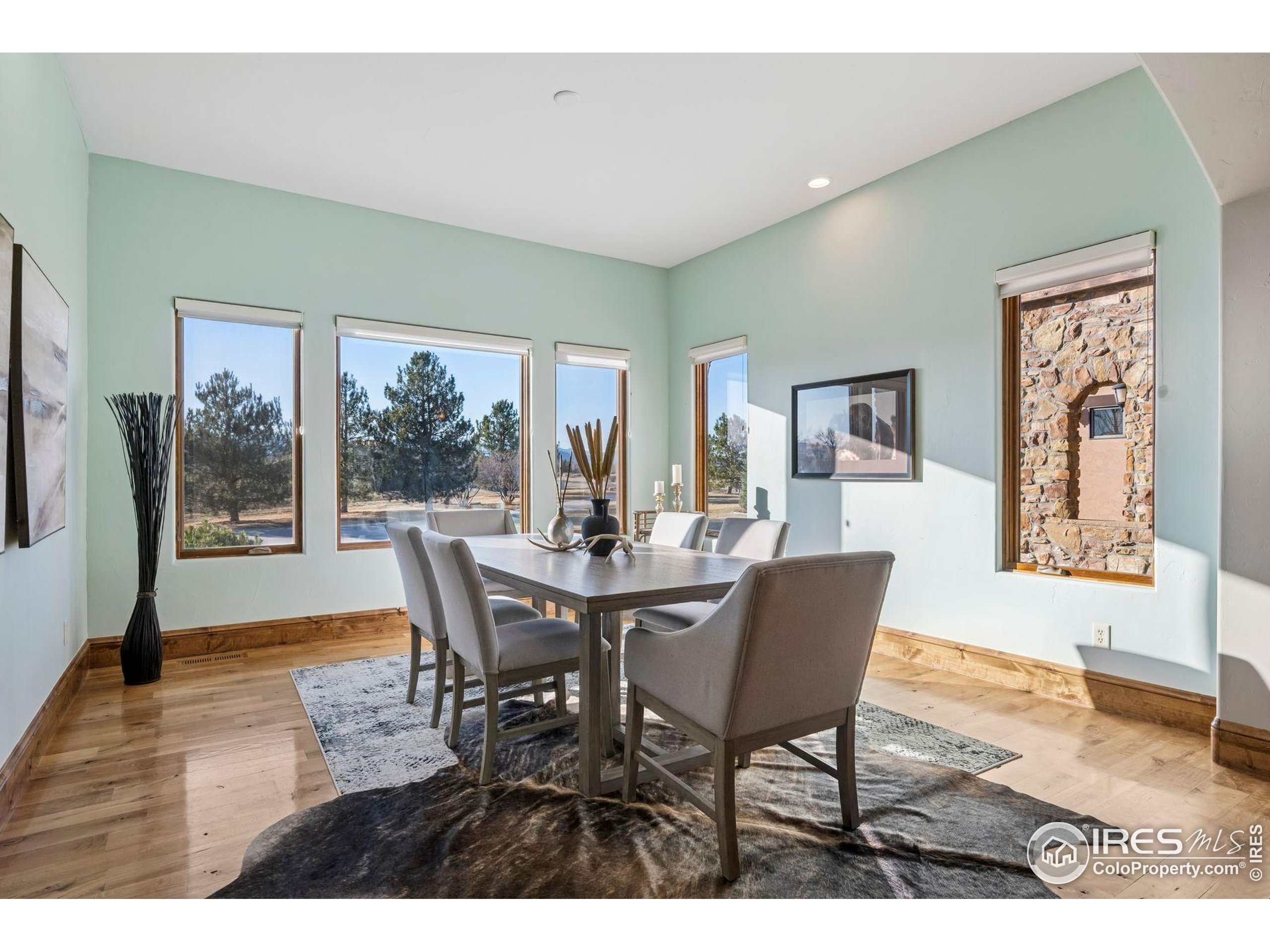 2102 Shoreside Dr