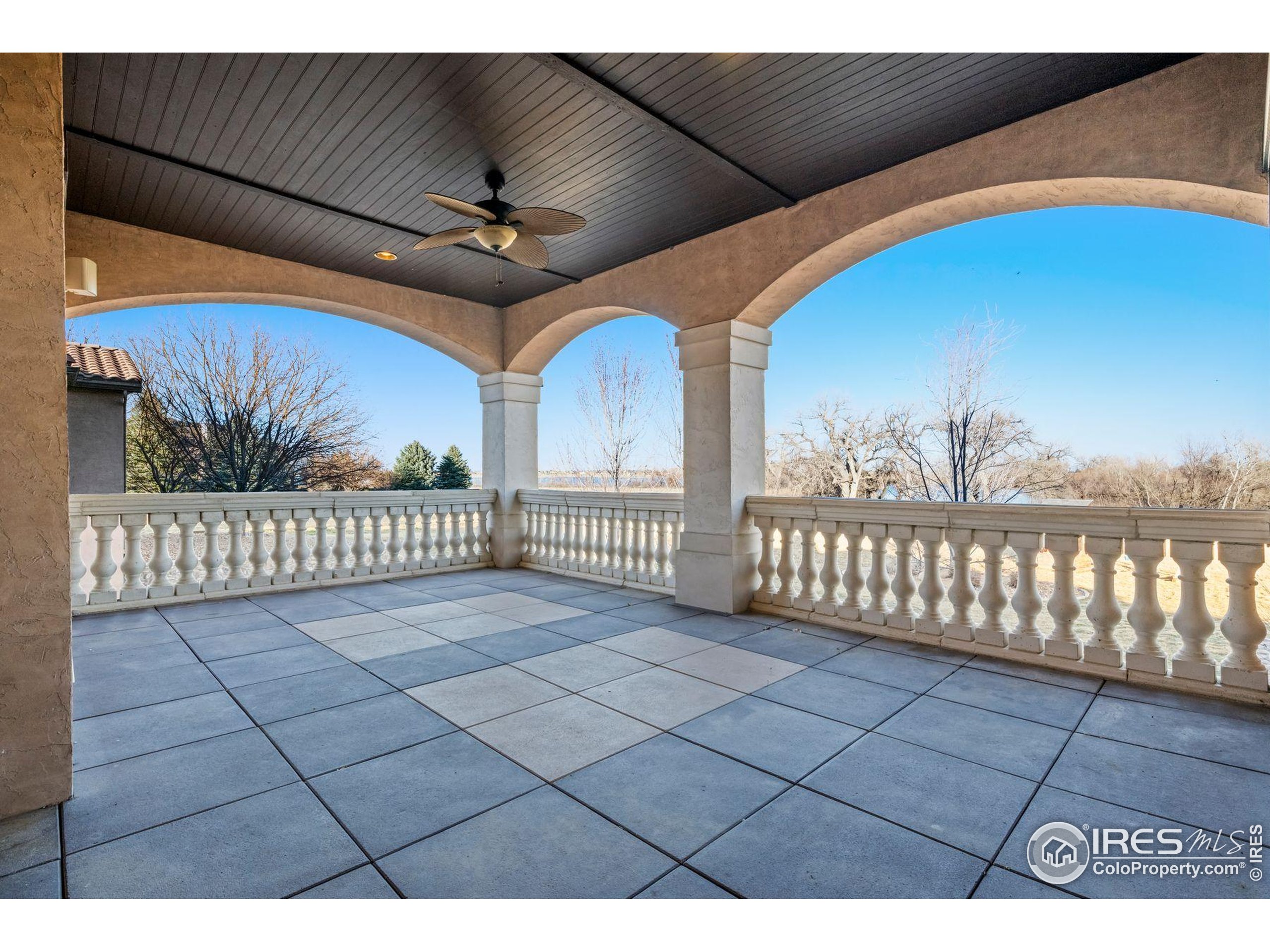 2102 Shoreside Dr