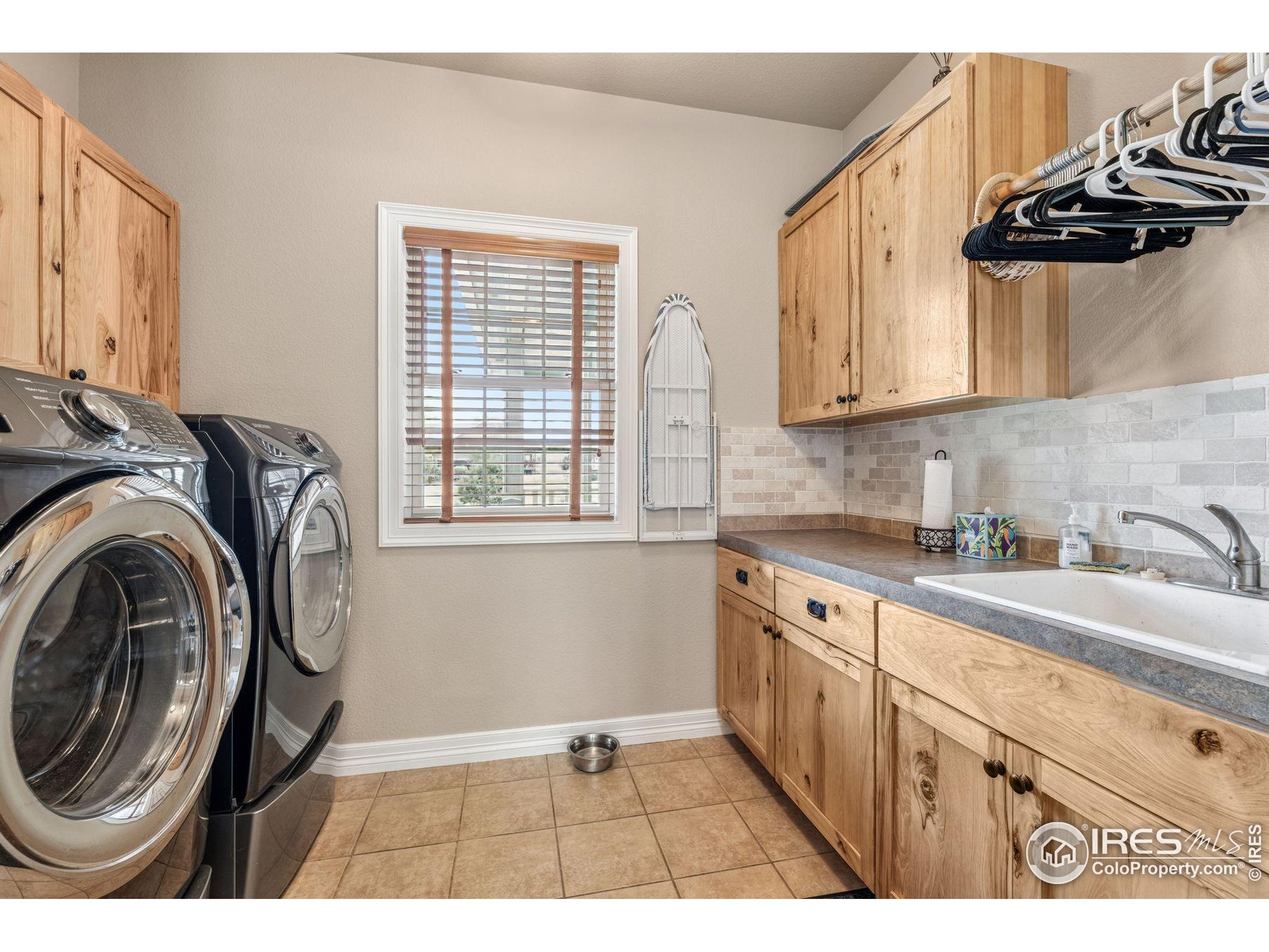 4253 Falcon Pointe Ct