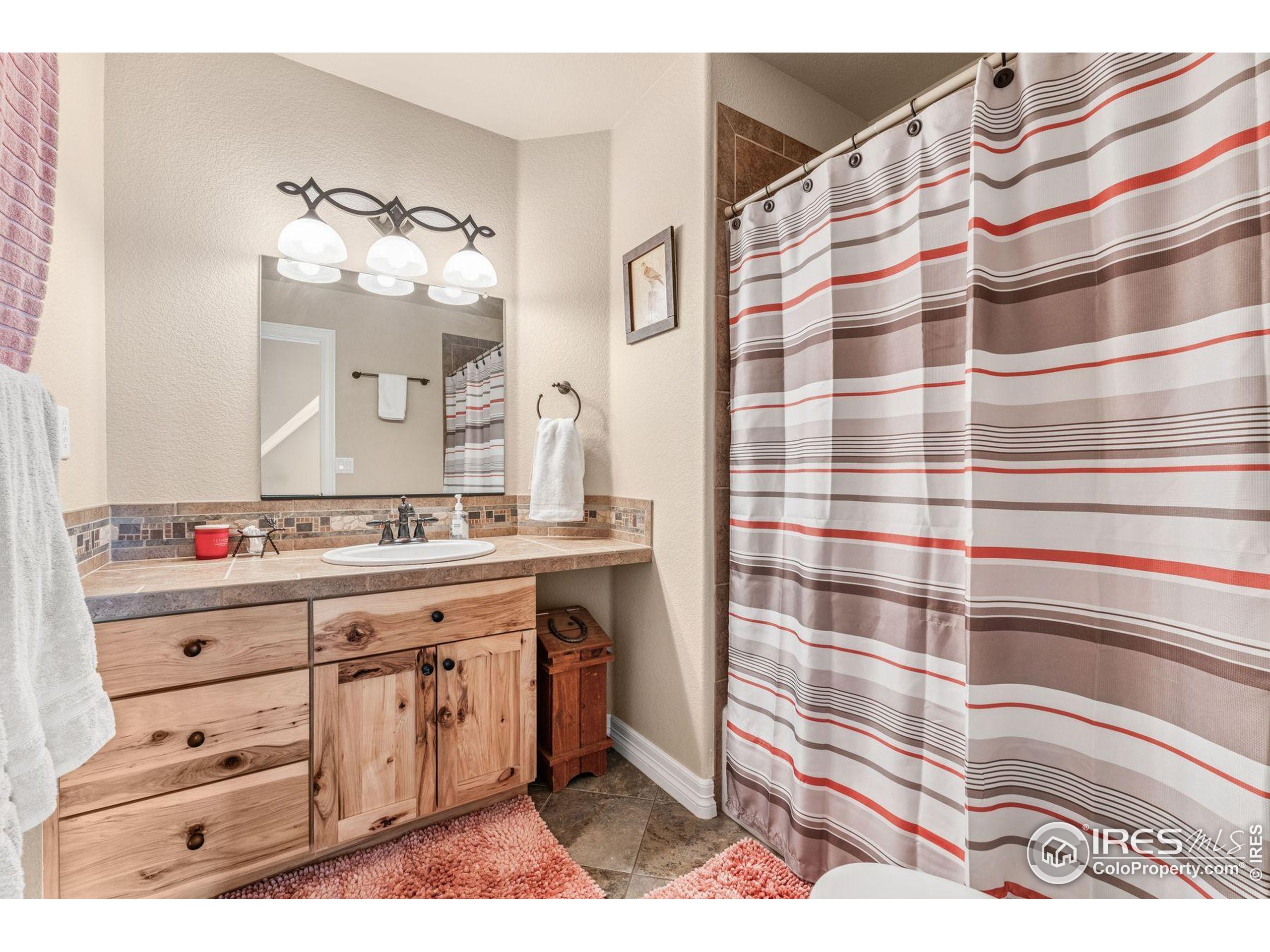 4253 Falcon Pointe Ct