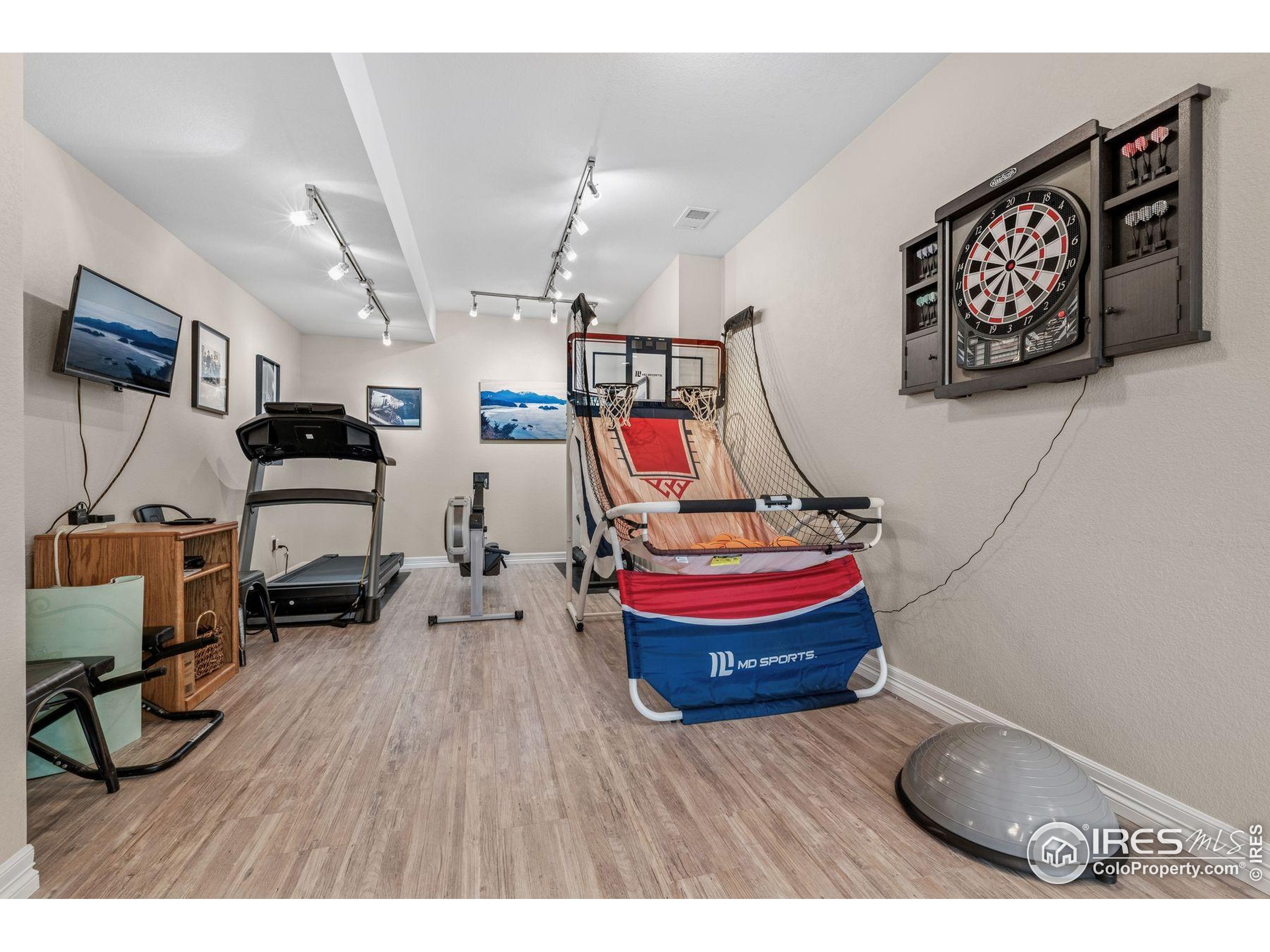 4253 Falcon Pointe Ct